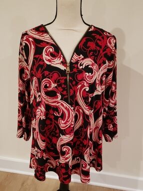 Black, Red & White Zip-Front 3/4 Sleeve Patterned Tunic Blouse
